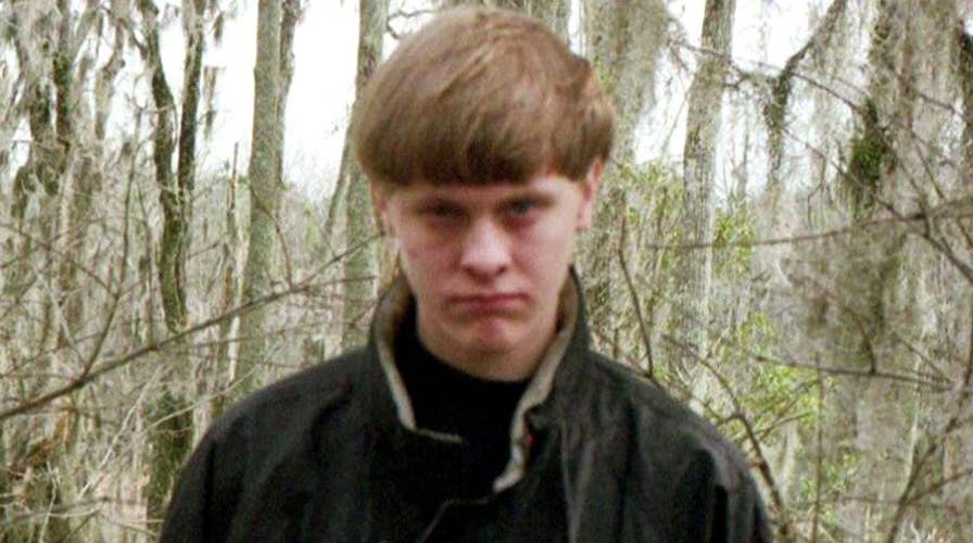 Judge rules Dylann Roof can represent himself at trial