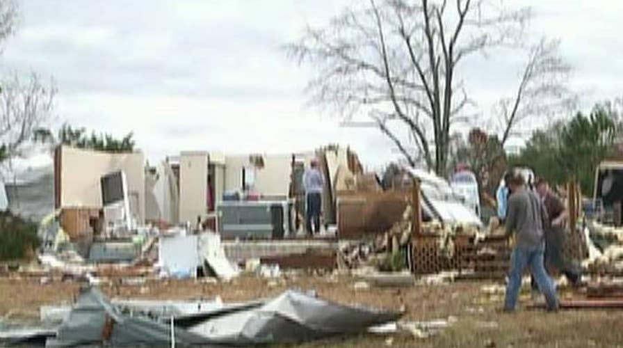 Deadly storms sweep through Alabama, Tennessee