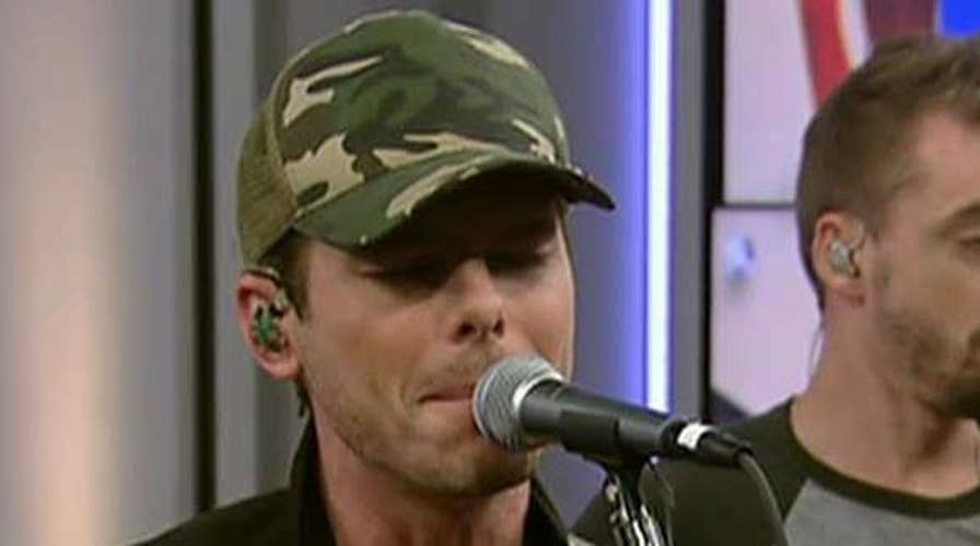Singer Granger Smith hospitalized after fall from stage