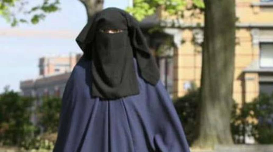 German Chancellor Angela Merkel calls for burqa ban