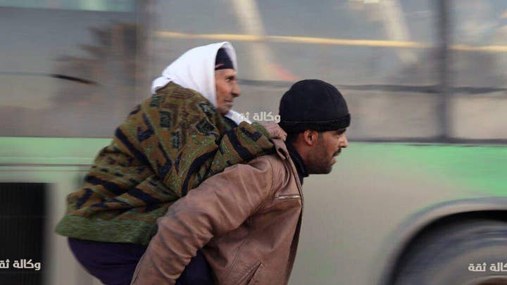 Wounded civilians evacuated from Aleppo 