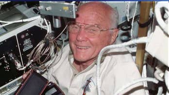 John Glenn lies in honor at Ohio capitol for public goodbye