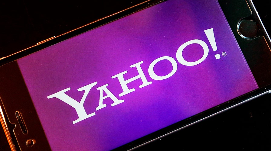 Yahoo! urges users to change passwords after data breach