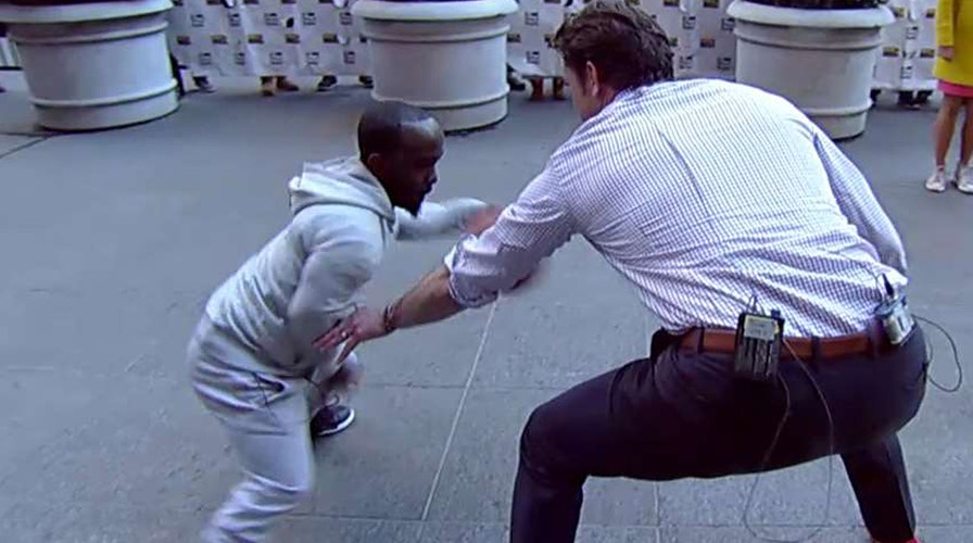 New York City basketball player shows size doesn't matter