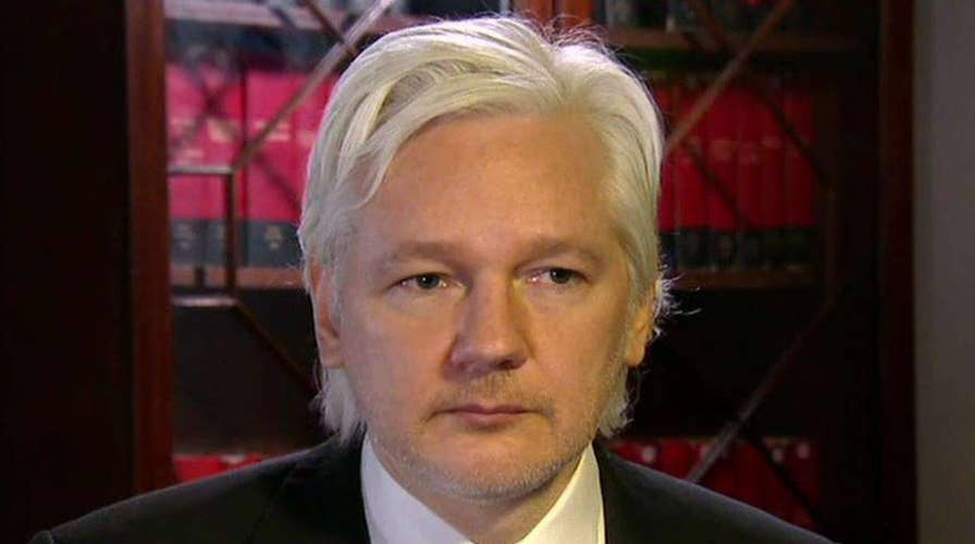 Assange addresses the FBI, DHS report on Russian hacking