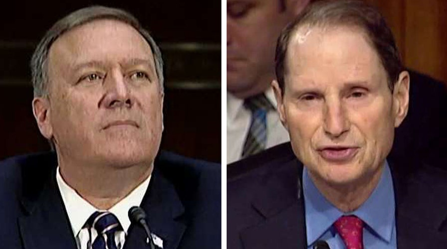 Sen. Wyden presses Mike Pompeo over metadata collection
