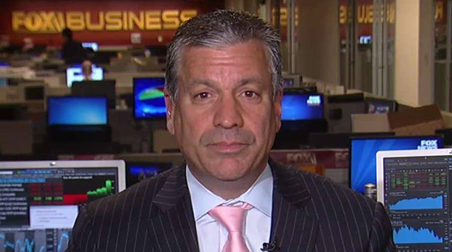 AT&T CEO, Trump meet to discuss $85B Time Warner deal