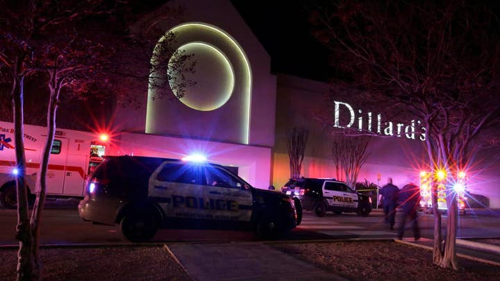 One dead, 5 hurt in San Antonio jewelry store robbery