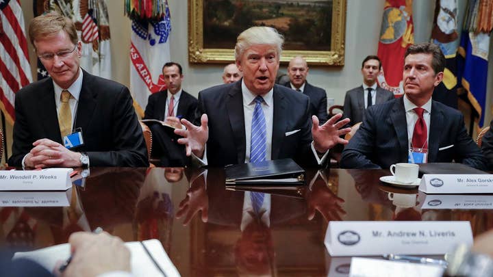 Trump discusses regulation, taxes with business leaders