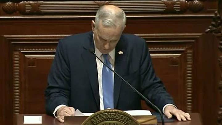 Minnesota Governor faints during State of State