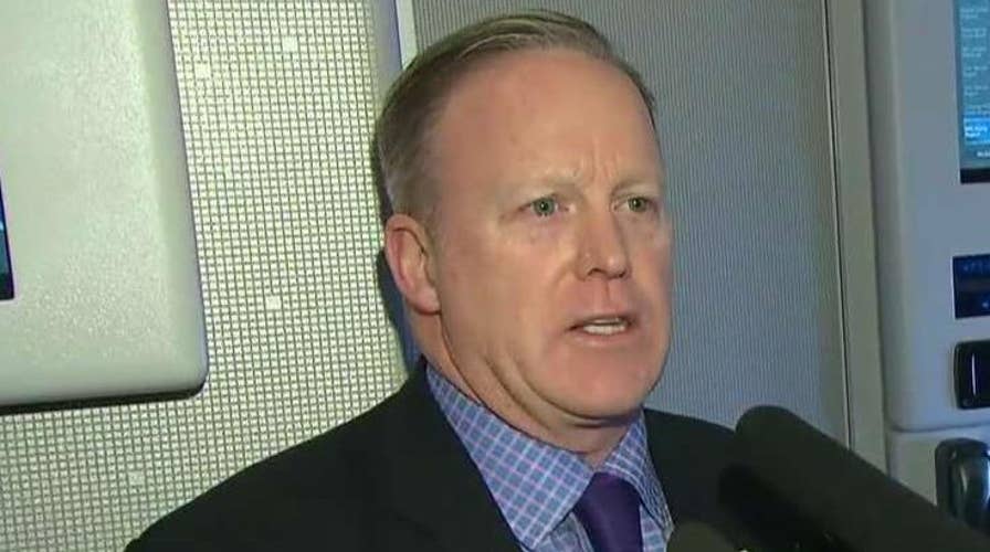 WH press secretary floats border tax option for Trump's wall