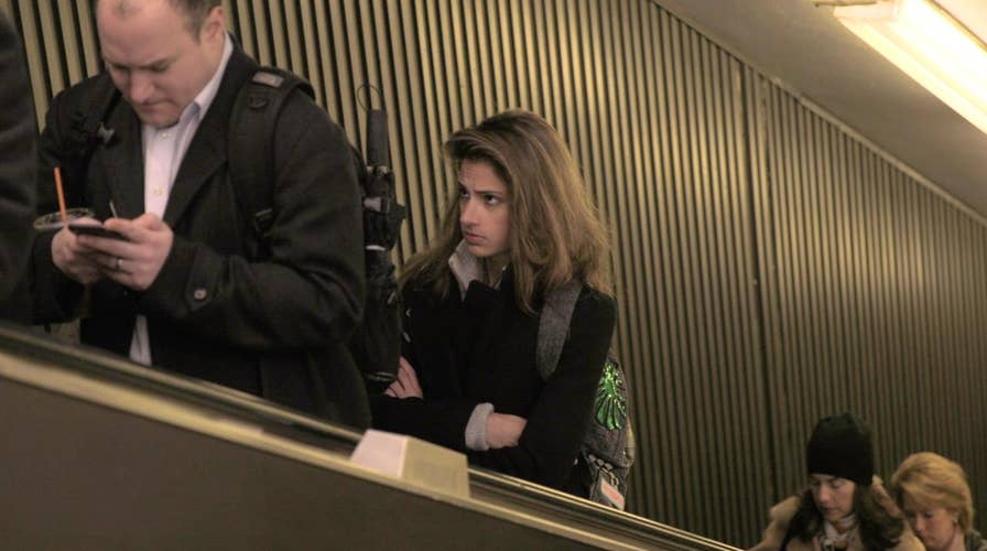 How to stop using escalators incorrectly