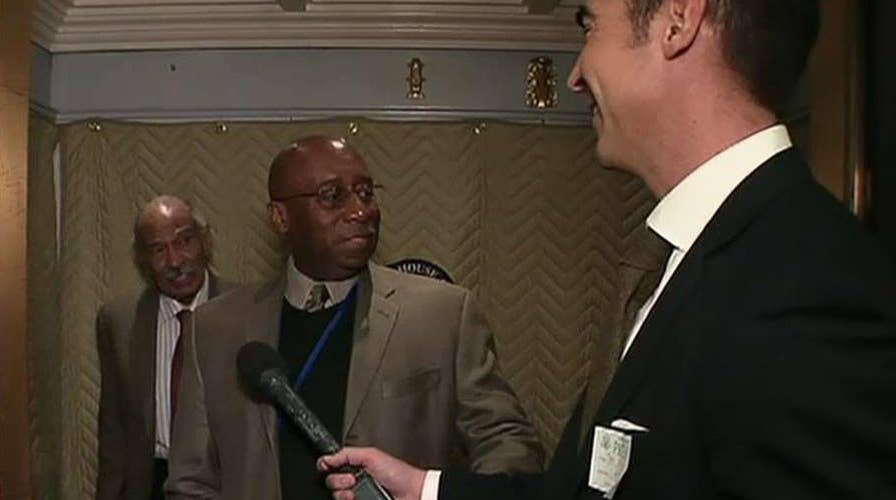 Jesse Watters confronts Democrats who boycotted inauguration