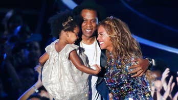 This sculpture of Beyonce is so cheesy