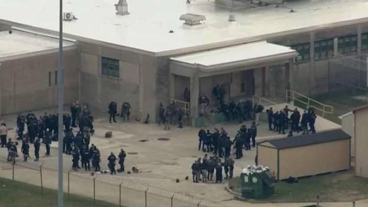 Hostage situation at a prison in Delaware