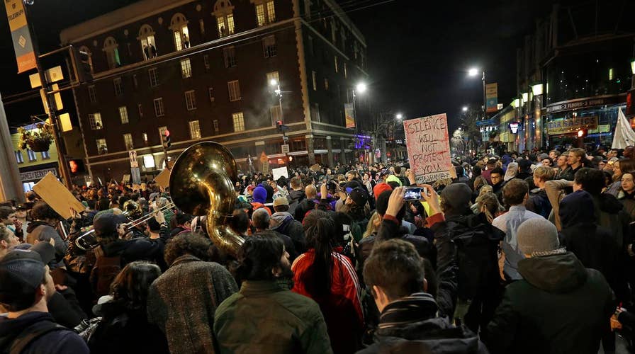 Riots at UC Berkeley over Breitbart speaker