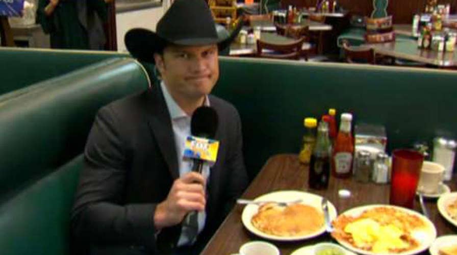 Breakfast with 'Friends': Super Bowl LI