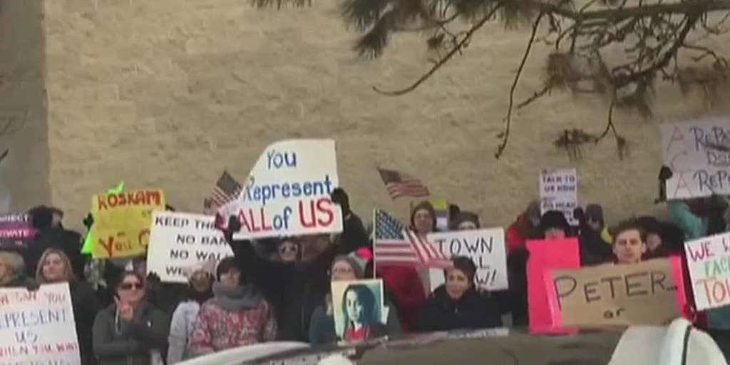 Lawmakers Face Rowdy Town Hall Crowds Fox News Video 0977