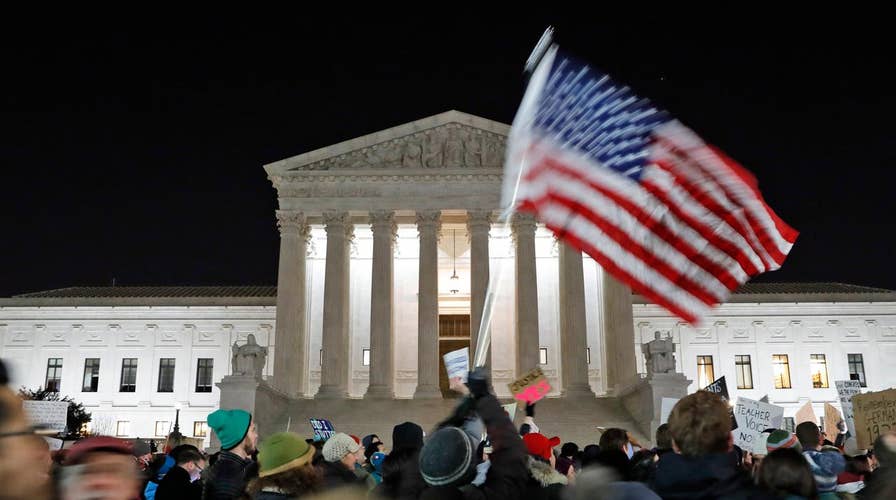 White House says federal gov't trumps states on immigration