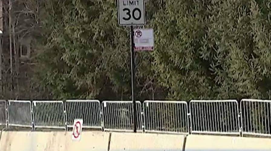 Obama's Wall: Chicago neighbors want barricades torn down