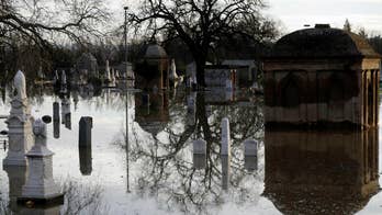 Heavy rain forces California residents to evacuate