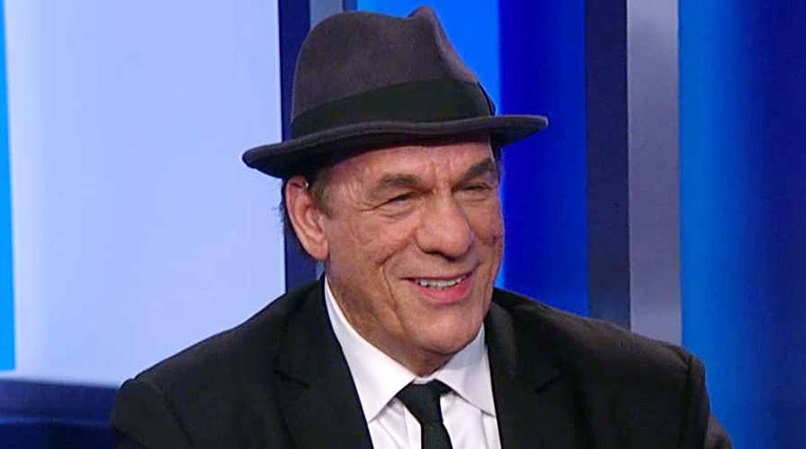 Actor dares Hollywood elite: Bring refugees to Oscars