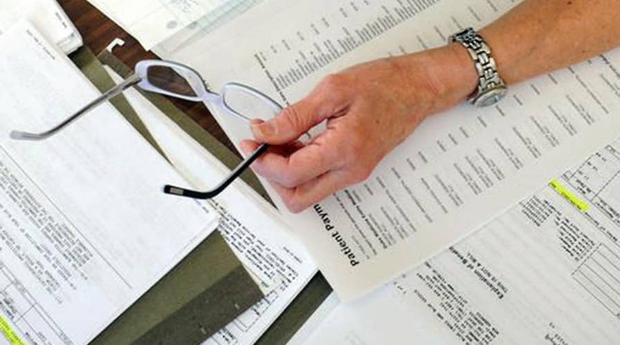 Report: 1 in 4 Americans had past due medical bills in 2015