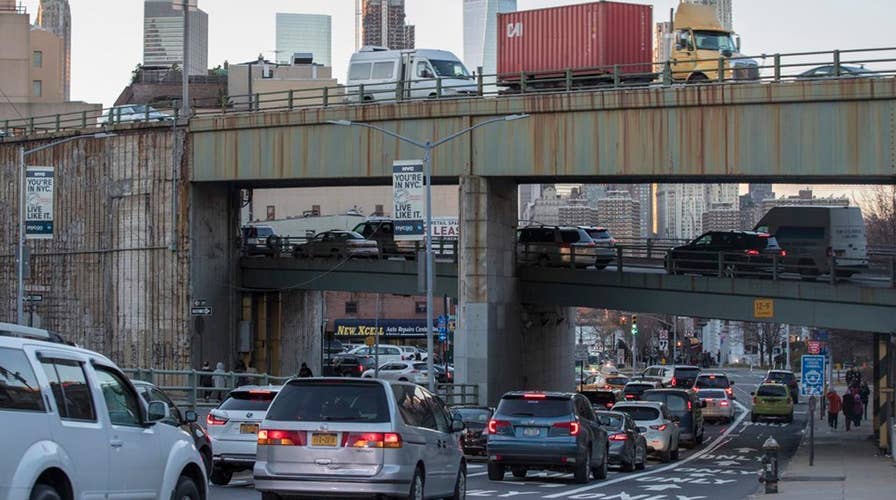 Experts say $1T infrastructure plan could face roadblocks