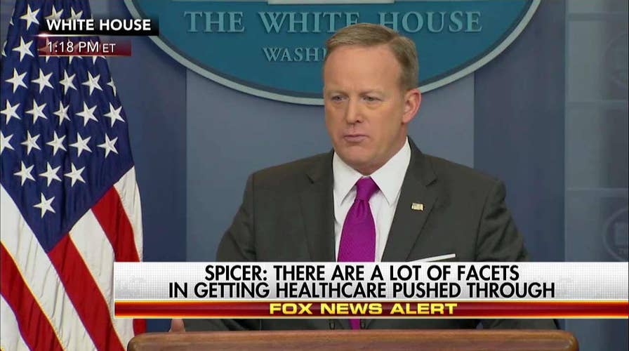 Sean Spicer on Sen. Cotton's tweets
