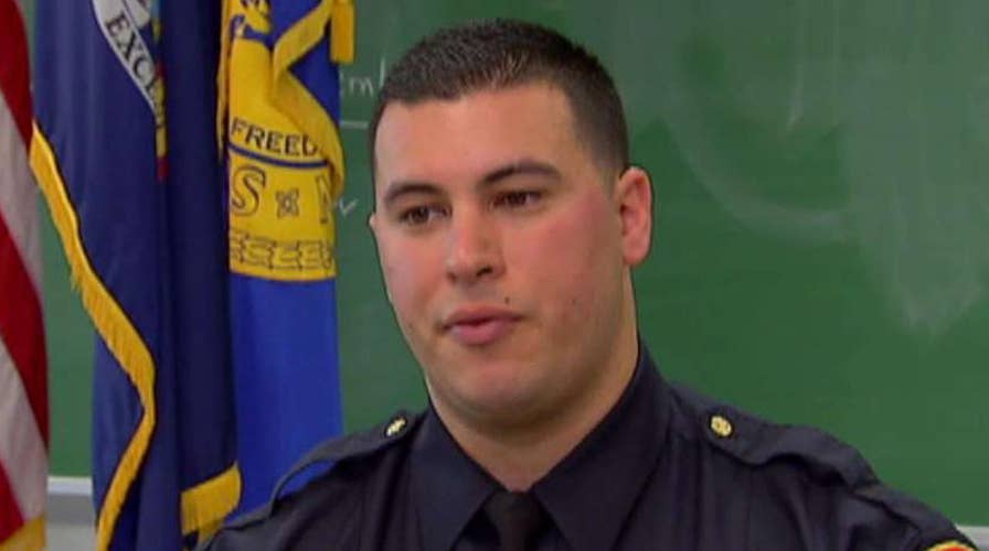 Double-amputee Marine veteran sworn in as police officer