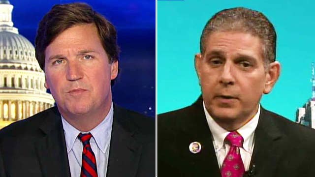 Tucker to sanctuary city mayor: Don't you believe in laws?