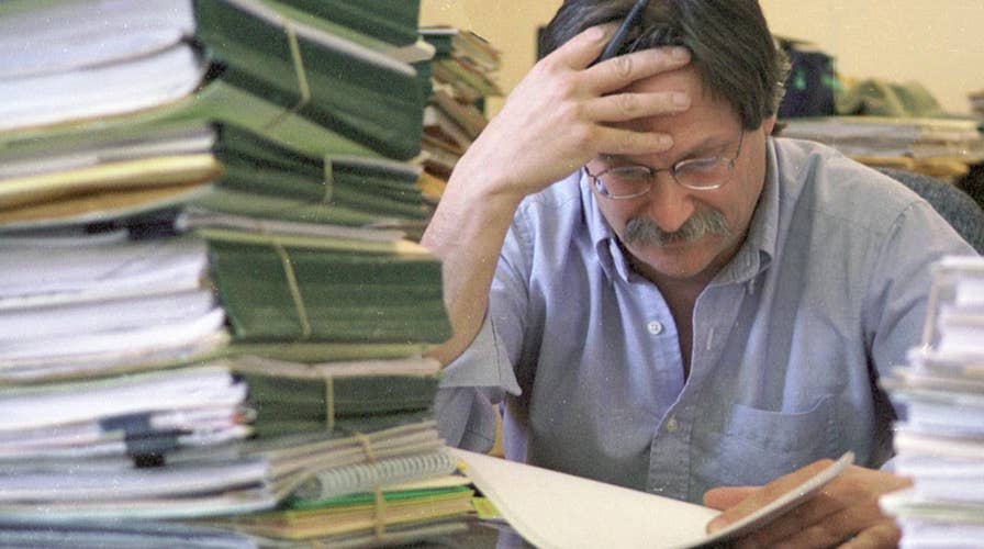 To hire or not to hire an accountant