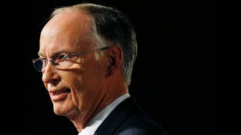 Robert Bentley: Alabama governor resigns over sex scandal