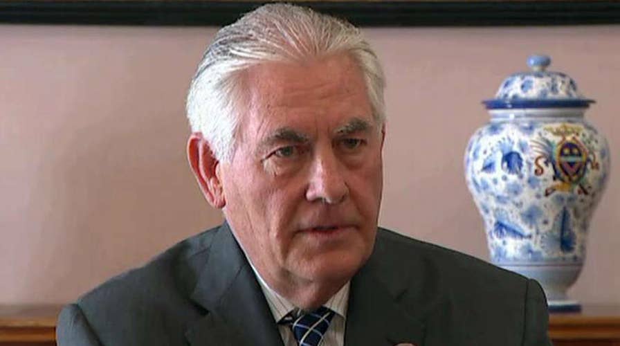 Tillerson lands in Russia amid escalating tensions on Syria