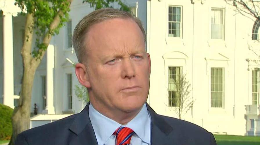 White House press secretary clarifies his Holocaust comment