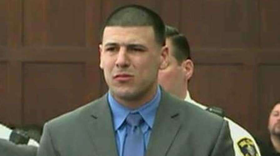 Former NFL player Aaron Hernandez dead
