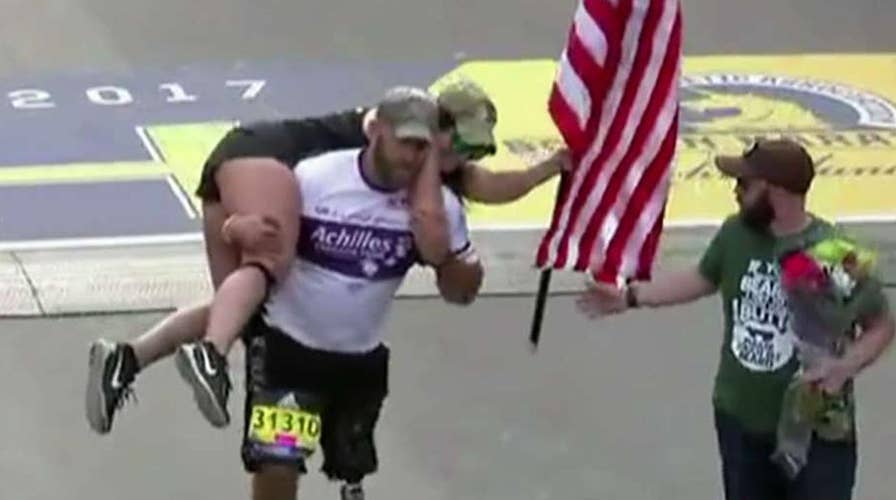 Fox Flash: Inspiring marathon finish