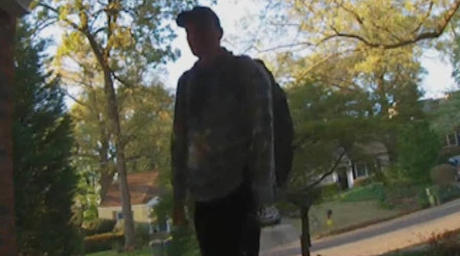 Atlanta police seek crook with hook for hand