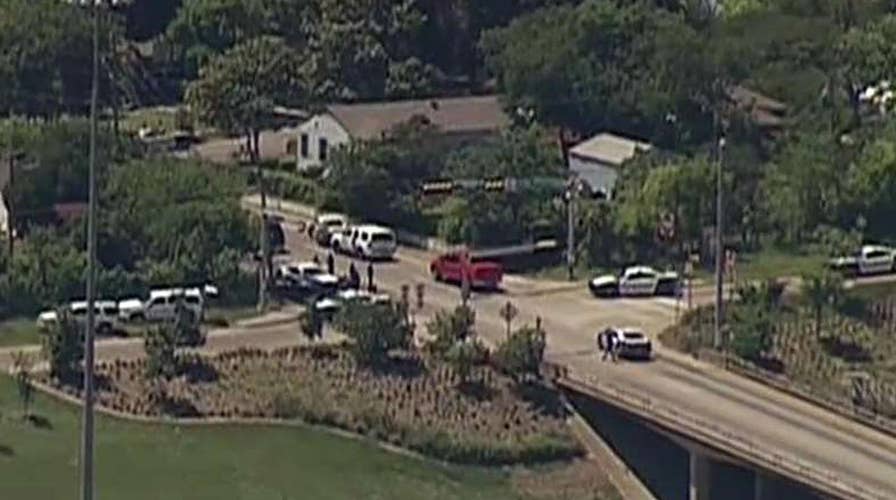 Dallas firefighter shot, police searching for gunman