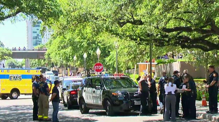 Report: 1 dead in stabbings on University of Texas campus