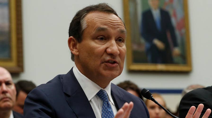 Airline CEOs grilled at House hearing on customer service