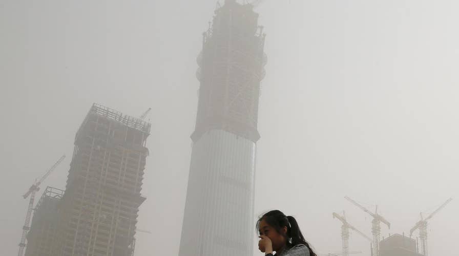 Sandstorm blankets China with dusty pollution