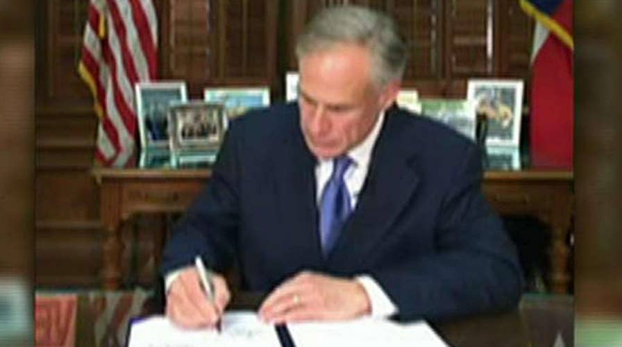 Gov. Abbott signs bill to ban sanctuary cities in Texas