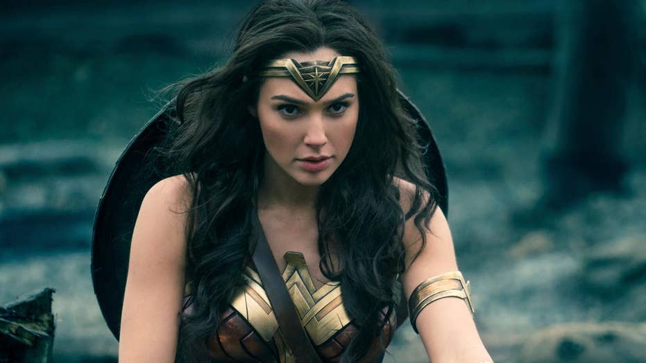 Wonder Woman Actress Gal Gadot Made Just 300 000 For Blockbuster