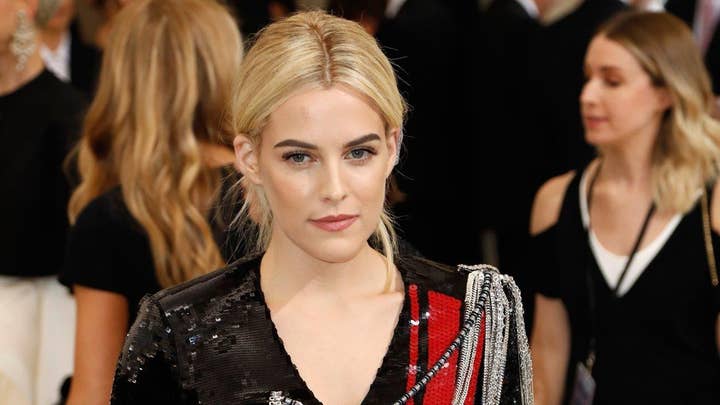 Elvis' granddaughter: I'm just trying to act
