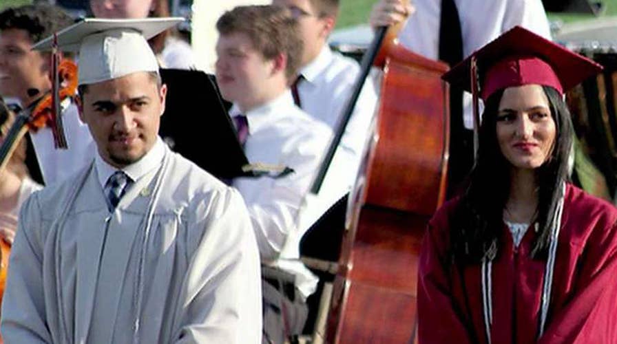 School nixes student's graduation prayer