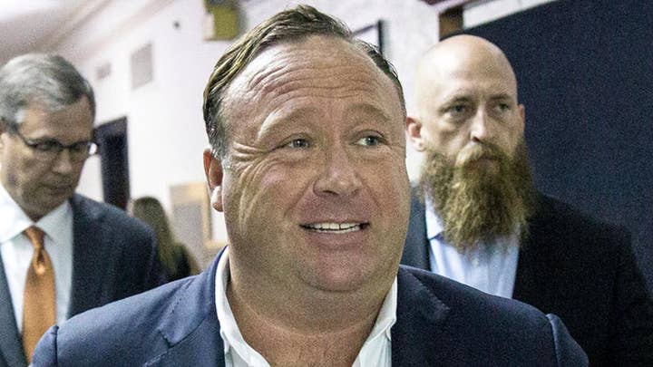 Alex Jones records unedited version of Megyn Kelly interview