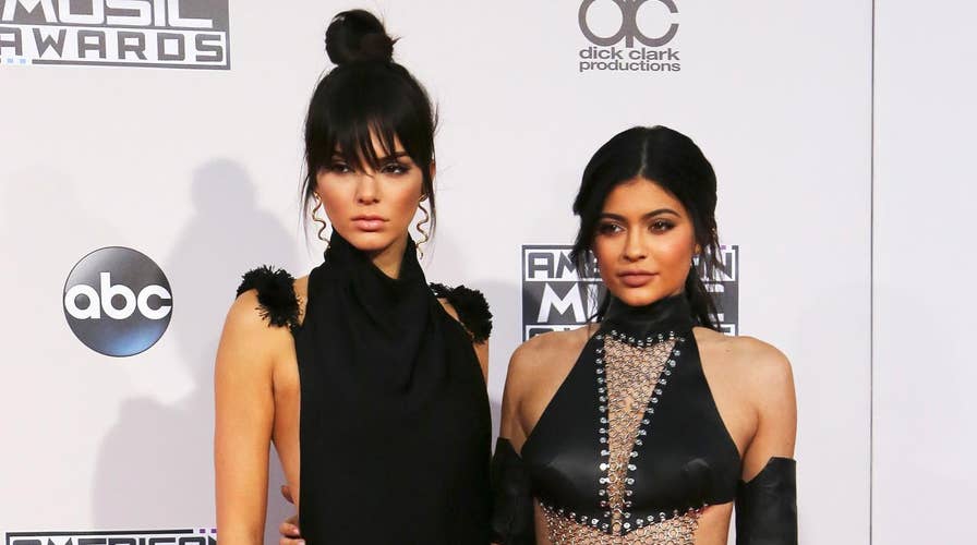 Kendall And Kylie Jenner Reach Settlement With Tupac's Photographer ...