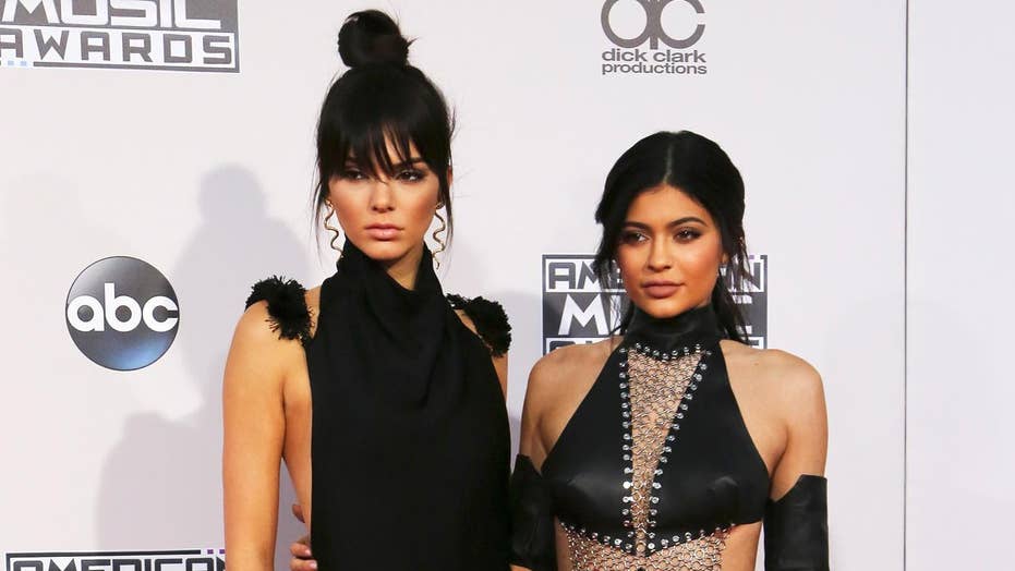 Kendall And Kylie Jenner Remove Vintage T Shirt Line From Website