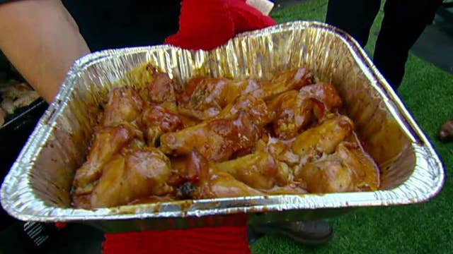 Chef McLemore makes 'red, white and bleu' wings